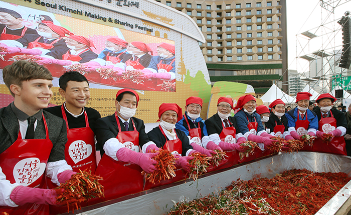 Lễ hội làm và chia sẻ kimchi Seoul?du lịch Hàn Quốc mùa Thu | HappyGoTravel